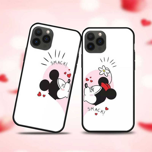 Micky And Minnie Kissing Each Other  Glass Couple Case